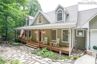 123 Laura Ave, West Jefferson, NC 28694