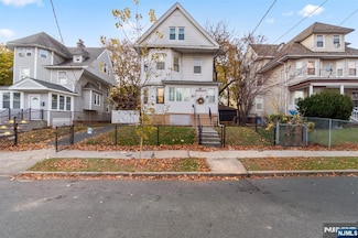 21-23 Leslie St, Newark, NJ 07108