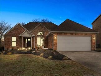 8512 Twin Springs Dr, Sellersburg, IN 47172