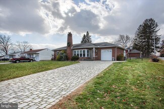 402 Delta St, Mount Joy, PA 17552