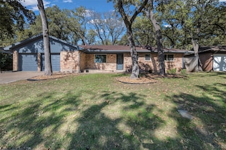 608 W Pleasantview Dr, Hurst, TX 76054