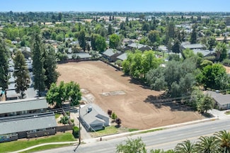 5458 E Tulare St, Fresno, CA 93727