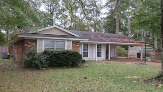 716 Glendale Dr, Kosciusko, MS 39090