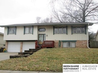 10313 N St, Omaha, NE 68127