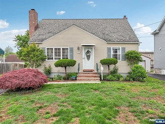 153 E Hill Rd, Colonia, NJ 07067
