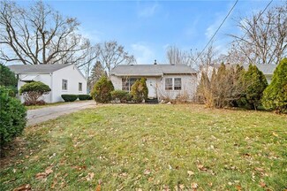 1424 E 15th St, Des Moines, IA 50316