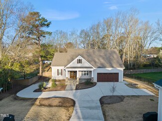307 N Mason St, Apex, NC 27502
