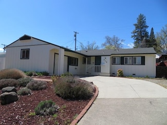 809 Oak St, Yreka, CA 96097