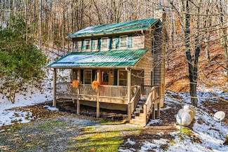 7158 Max Patch Rd, Hot Springs, NC 28743