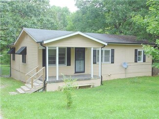 317 4th St, Monteagle, TN 37356