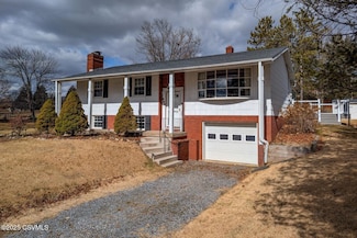 147 Maple St, Danville, PA 17821