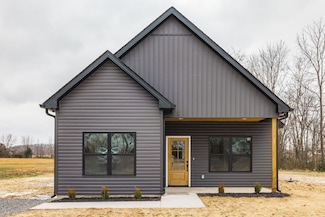 381 Woods Rd, Portland, TN 37148
