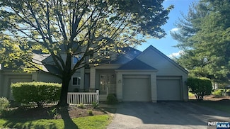 4 Harker Hill Dr Unit 12-4, Hamburg, NJ 07419