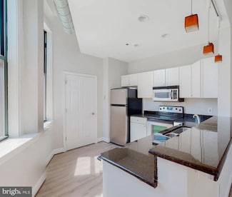 330 N Charles St Unit 6A, Baltimore, MD 21201