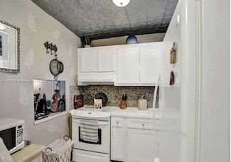 2801 N Pine Island Rd Unit 105, Sunrise, FL 33322