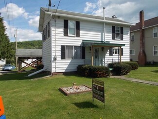 3692 Hinderliter St, Hawthorn, PA 16230