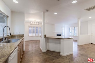 1060 Harbor Village Dr, Harbor City, CA 90710