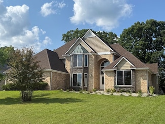 1217 Kings Carriage Rd, Grand Blanc, MI 48439