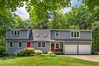 9 Berube Ln, Sanford, ME 04073
