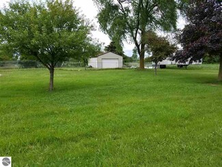 22700 Gratiot Rd, Merrill, MI 48637