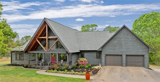 105 Camp Creek Rd, Central, SC 29630