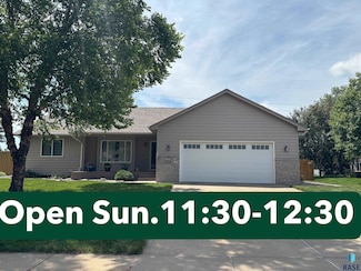2501 S Theodore Ave, Sioux Falls, SD 57106