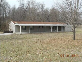 3793 N 1200 E, Loogootee, IN 47553