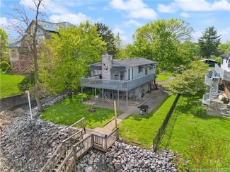 419 Shore Acres Dr, Jeffersonville, IN 47130