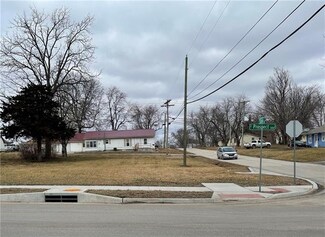 325 E Prospect St, Cameron, MO 64429