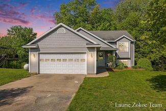 2152 Winston View Dr NE Unit 19, Cedar Springs, MI 49319