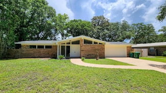 720 Overbrook Dr, Fort Walton Beach, FL 32547