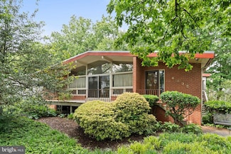 6802 Nesbitt Place, McLean, VA 22101