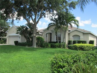 5609 52nd Ave W, Bradenton, FL 34210