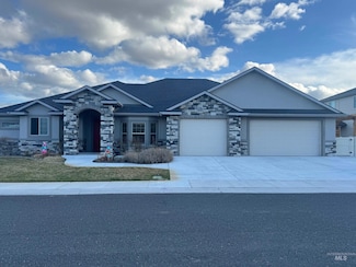2433 Blick Ln, Twin Falls, ID 83301