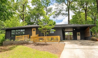 2382 Whites Mill Ln, Decatur, GA 30032