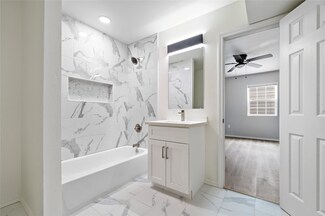 9711 Linkmeadow Ln Unit 17, Houston, TX 77025