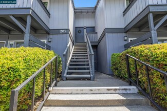 205 Masters Ct Unit 3, Walnut Creek, CA 94598