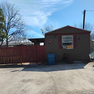 103 Avenue F, Ozona, TX 76943
