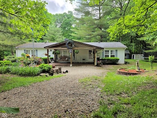 8310 N Dog Trot Ln, Morgantown, IN 46160