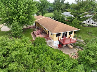 100 Fulton, Oquawka, IL 61469