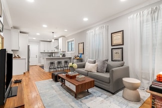 41 W Eagle St Unit 1, Boston, MA 02128