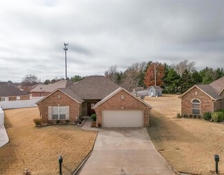 2503 Deer Valley Dr, Shawnee, OK 74804