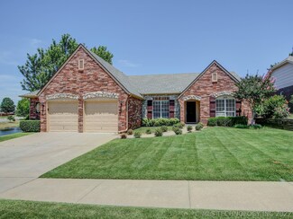 203 E 125th Place S, Jenks, OK 74037