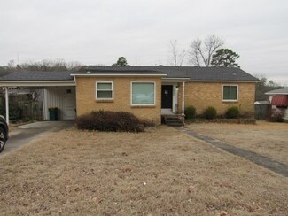 2404 Blackwood Rd, Little Rock, AR 72207
