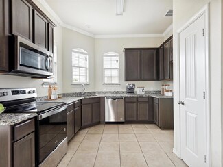 306 Rolling Meadows Dr, Wilmer, TX 75172