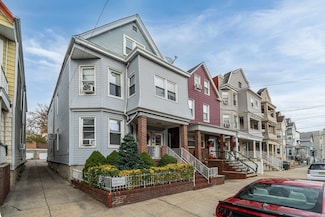 21 W 15th St, Bayonne, NJ 07002