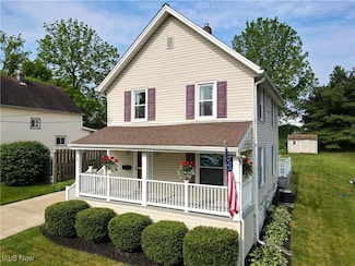 26 Walnut Ct, Mogadore, OH 44260