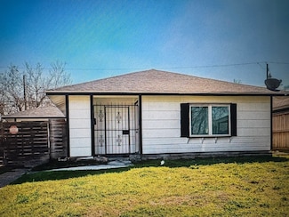 7005 Kassarine Pass, Houston, TX 77033