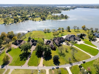 143 Island Dr, Hendersonville, TN 37075