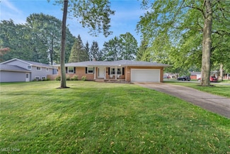 27675 Cottonwood Trail, North Olmsted, OH 44070